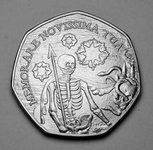 Load image into Gallery viewer, Memento Mori - MEMORARE NOVISSIMA TUA - Silver
