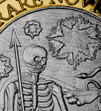 Load image into Gallery viewer, Memento Mori 'MEMORARE NOVISSIMA TUA' - Silver & 24ct Gold