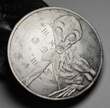 Load image into Gallery viewer, .999 Titanium Round - 1 Troy Ounce (31.1g) - AREA 51, ALIEN