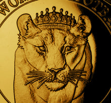 Load image into Gallery viewer, Women's Football LIONESSES Dual Date 2022 2023 - 24ct Gold in Presentation Case