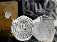 Load image into Gallery viewer, ANUBIS - Tomb of Tutankhamun Silver Commemorative - Limited Edition of 999