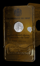 Load image into Gallery viewer, HOWARD CARTER - Tomb of Tutankhamun Silver Commemorative - Limited Edition of 999