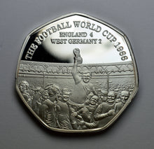 Load image into Gallery viewer, Football World Cup 1966 - Silver
