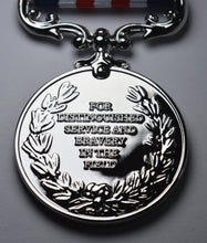 Load image into Gallery viewer, 25th Silver Wedding Anniversary Medal &#39;Distinguished Service &amp; Bravery in the Field&#39; in Case