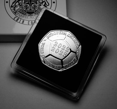 Women's Football LIONESSES Dual Date 2022 2023 - Silver in Presentation Case