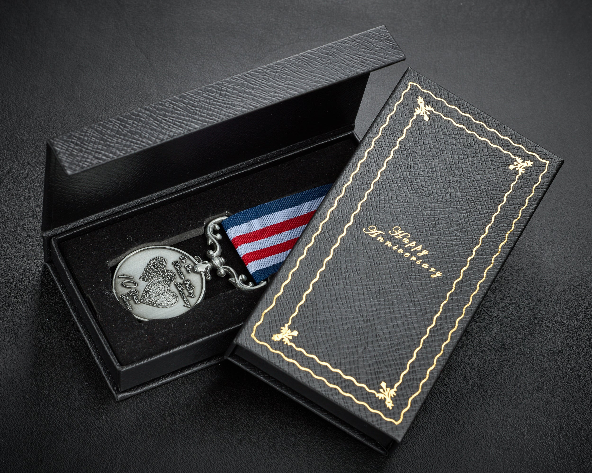 【美品】「TRICK」10th Anniversary Memorial On Our 10th (Titanium) Wedding Anniversary Medal in Case