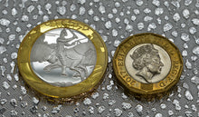 Load image into Gallery viewer, Battle of Hastings - Silver &amp; 24ct Gold