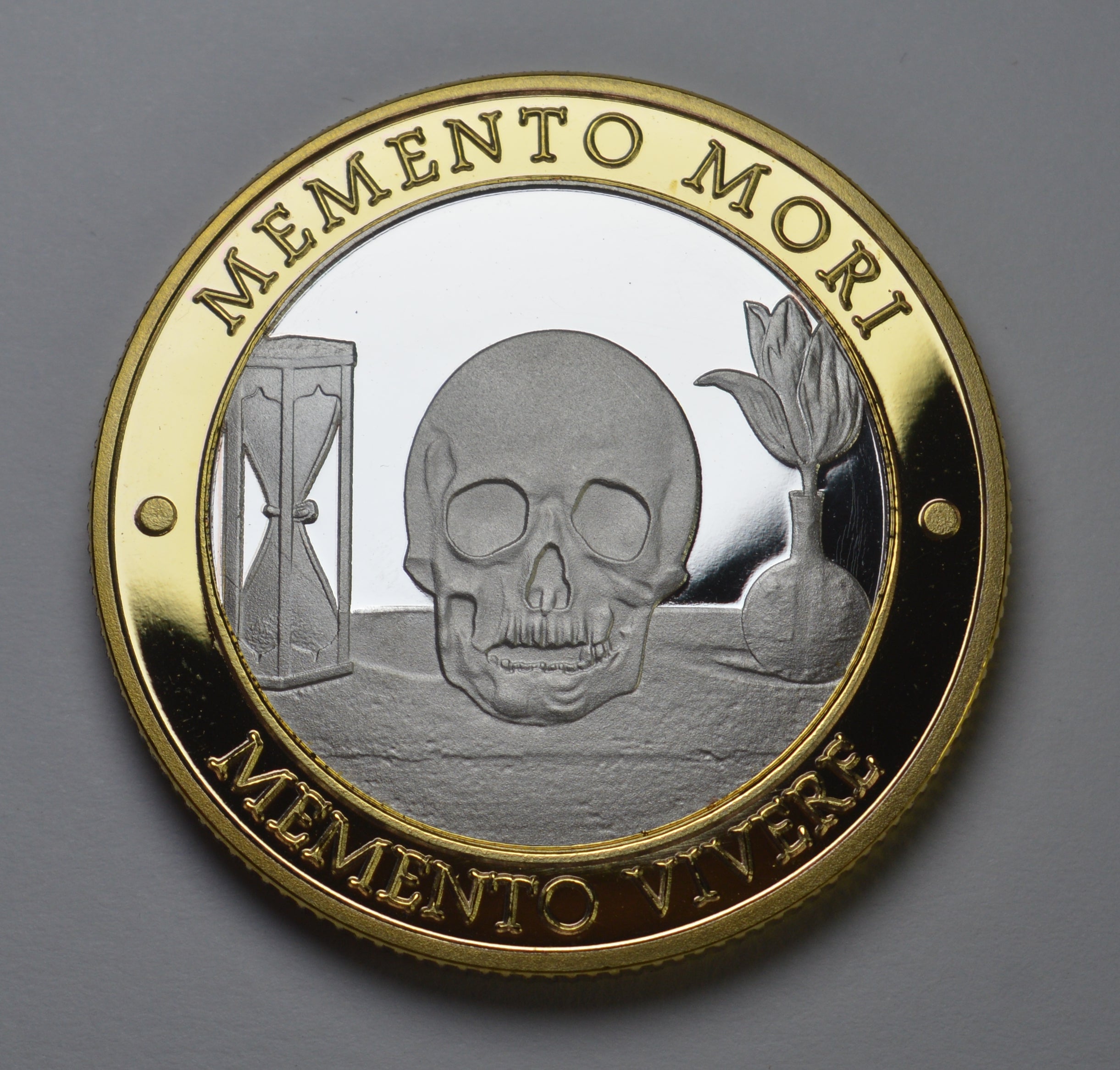 邦楽 memento mori Memento Mori 'Skull, Hourglass & Tulip' - 24ct Gold – The